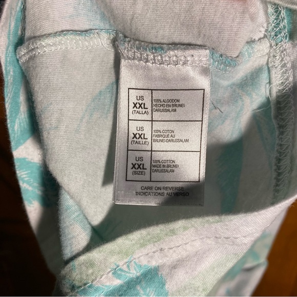 Disney Parks Disneyland Cap Flutter Sleeve T-Shirt XXL - Picture 5 of 7